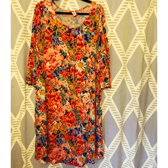 Agnes & Dora Dresses & Skirts - Agnes & Dora Floral Maxi Dress